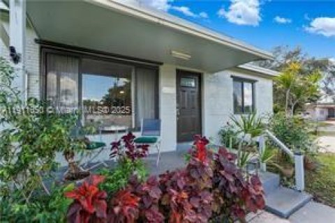 Купить виллу или дом в Холливуд, Флорида 4 спальни, 178.37м2, № 1967564 - фото 9