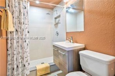 Купить виллу или дом в Холливуд, Флорида 4 спальни, 178.37м2, № 1967564 - фото 15