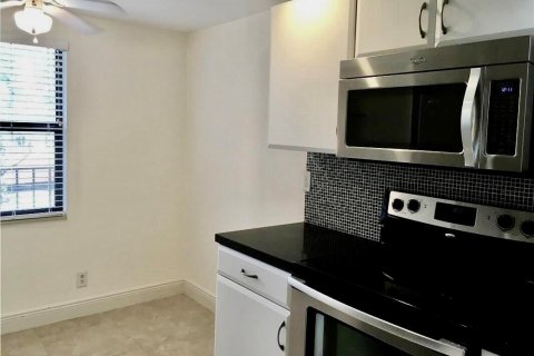 Copropriété à louer à Fort Lauderdale, Floride: 2 chambres, 102.19 m2 № 2432906 - photo 7