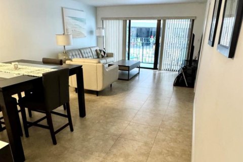 Copropriété à louer à Fort Lauderdale, Floride: 2 chambres, 102.19 m2 № 2432906 - photo 14
