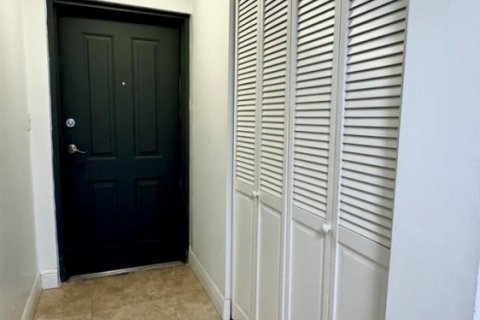 Copropriété à louer à Fort Lauderdale, Floride: 2 chambres, 102.19 m2 № 2432906 - photo 25