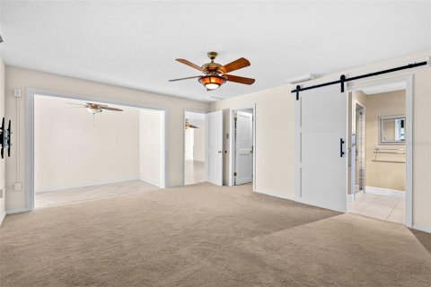 House in Cocoa Beach, Florida 4 bedrooms, 215.81 sq.m. № 2225126 - photo 21