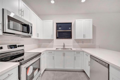 Купить виллу или дом в Хомстед, Флорида 4 спальни, 170.29м2, № 2005437 - фото 6