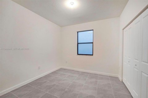 Купить виллу или дом в Хомстед, Флорида 4 спальни, 170.29м2, № 2005437 - фото 25