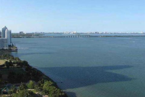 Copropriété à louer à Miami, Floride: 3 chambres, 148.83 m2 № 1934652 - photo 14