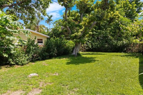 Купить виллу или дом в Корал-Гейблс, Флорида 3 спальни, 124.3м2, № 1889894 - фото 21