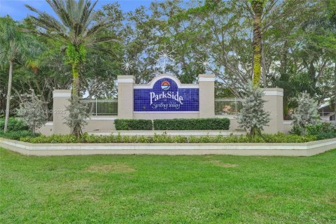 Купить виллу или дом в Пемброк-Пайнс, Флорида 3 спальни, 207.26м2, № 1991104 - фото 29