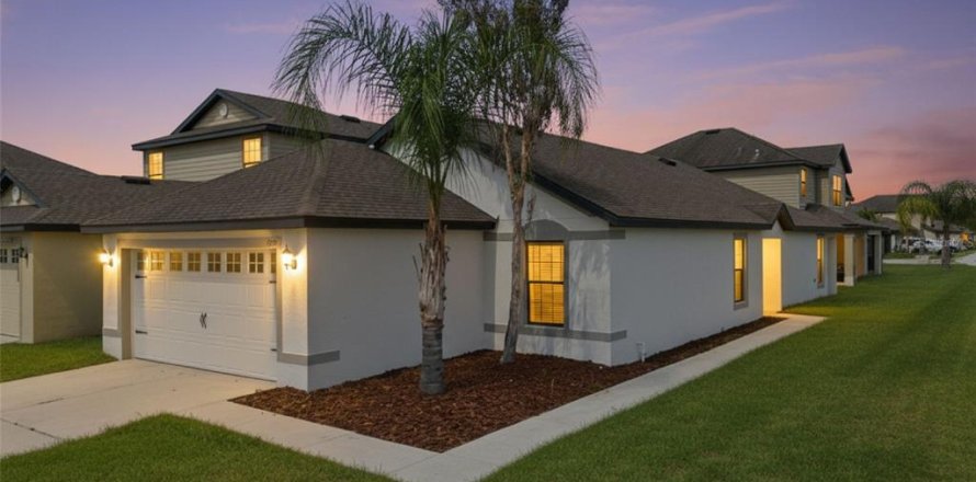 Casa en Lakeland, Florida 3 dormitorios, 154.03 m2 № 2217309