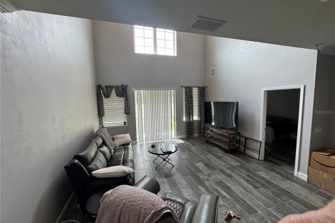 Adosado en venta en Sanford, Florida, 3 dormitorios, 210.7 m2 № 1902204 - foto 2