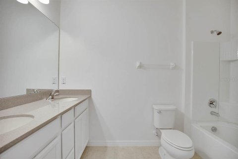 Adosado en alquiler en Fish Hawk, Florida, 3 dormitorios, 161.37 m2 № 1914486 - foto 17