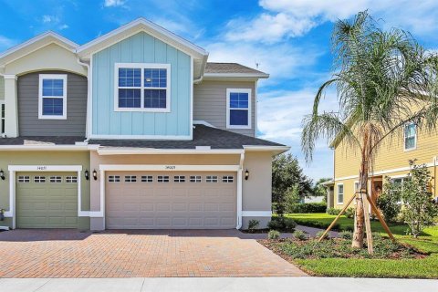 Adosado en alquiler en Fish Hawk, Florida, 3 dormitorios, 161.37 m2 № 1914486 - foto 1