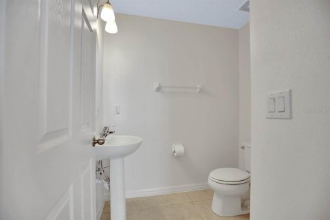 Adosado en alquiler en Fish Hawk, Florida, 3 dormitorios, 161.37 m2 № 1914486 - foto 19