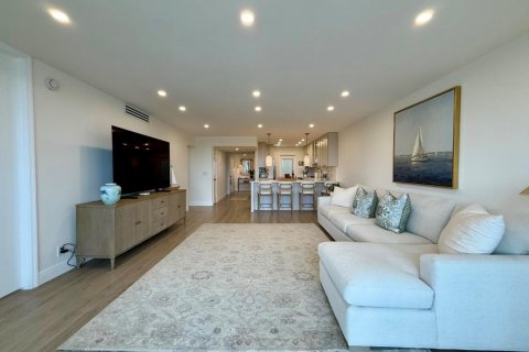 Condo in Pompano Beach, Florida, 3 bedrooms  № 2387149 - photo 16