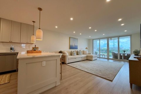 Condo in Pompano Beach, Florida, 3 bedrooms  № 2387149 - photo 11