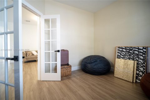 Villa ou maison à vendre à Miramar, Floride: 4 chambres, 174.47 m2 № 2027047 - photo 11