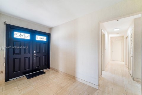 Casa en venta en Miami, Florida, 4 dormitorios, 165.83 m2 № 1993518 - foto 20