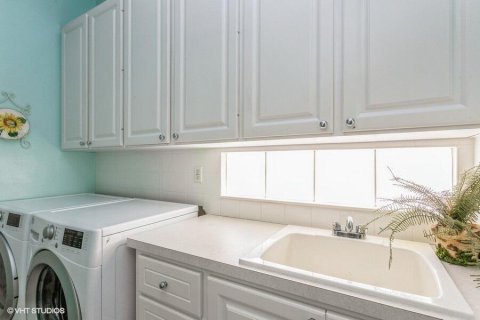 Casa en venta en Palm Beach Gardens, Florida, 3 dormitorios, 188.41 m2 № 2087852 - foto 13