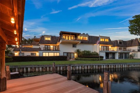 Condominio en venta en Orlando, Florida, 3 dormitorios, 222.41 m2 № 1665838 - foto 1