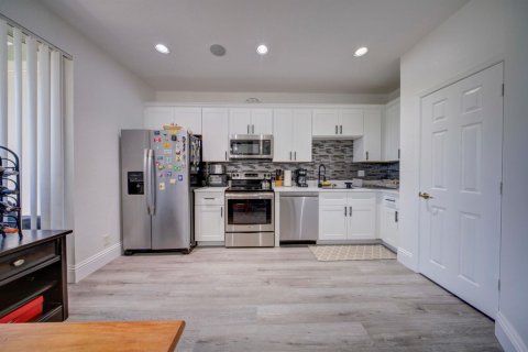Touwnhouse à vendre à Riviera Beach, Floride: 3 chambres, 153.38 m2 № 2077539 - photo 28
