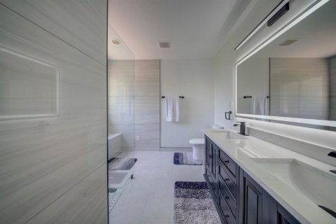 Touwnhouse à vendre à Riviera Beach, Floride: 3 chambres, 153.38 m2 № 2077539 - photo 10