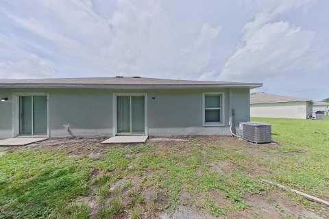 Villa ou maison à louer à Lehigh Acres, Floride: 3 chambres, 130.06 m2 № 2166856 - photo 18