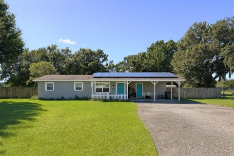 House in Auburndale, Florida 3 bedrooms, 94.3 sq.m. № 2360351