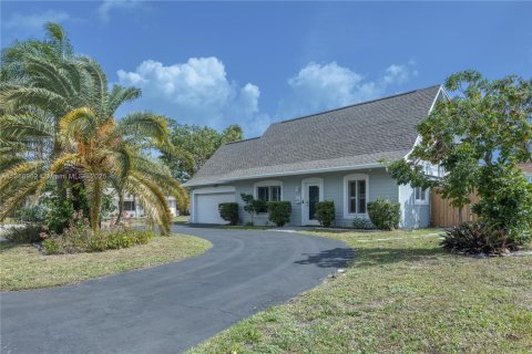 Villa ou maison à louer à Pompano Beach, Floride: 5 chambres, 244.98 m2 № 1594066 - photo 1