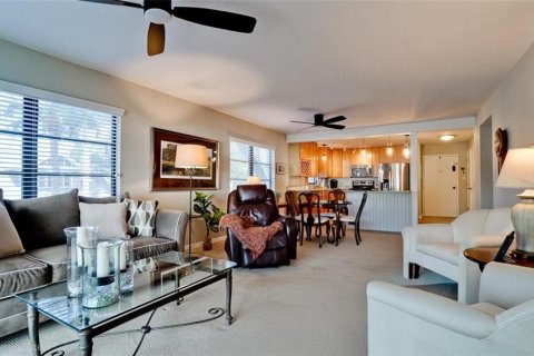 Condo in Bradenton, Florida, 2 bedrooms № 2236169 - photo 9