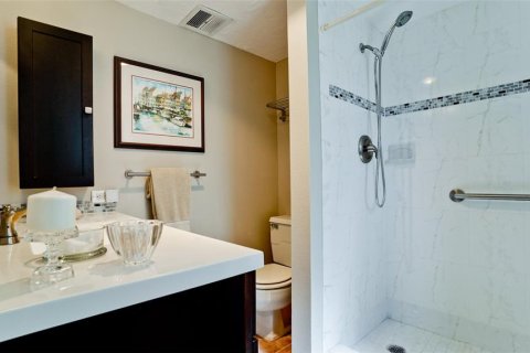 Condo in Bradenton, Florida, 2 bedrooms № 2236169 - photo 19