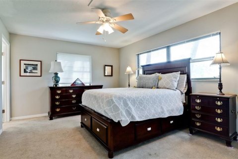 Condo in Bradenton, Florida, 2 bedrooms № 2236169 - photo 15