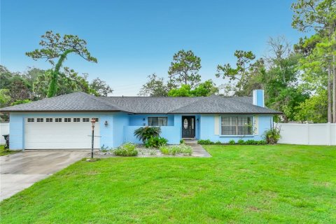 House in Orlando, Florida 4 bedrooms, 172.52 sq.m. № 2290614