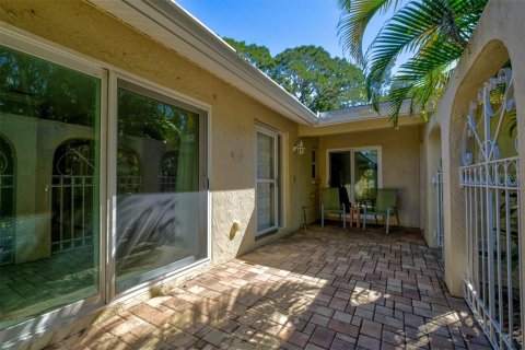 Copropriété à vendre à Sarasota, Floride: 2 chambres, 160.26 m2 № 2434959 - photo 5