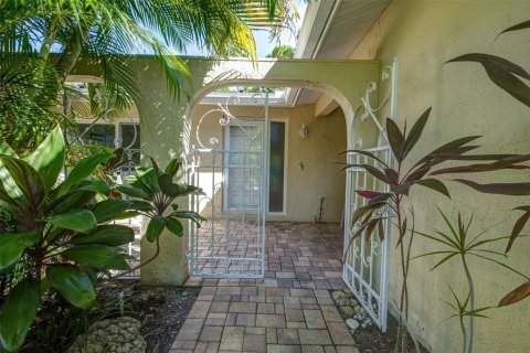 Copropriété à vendre à Sarasota, Floride: 2 chambres, 160.26 m2 № 2434959 - photo 2