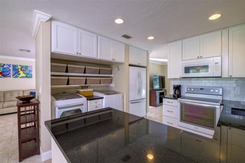 Copropriété à vendre à Sarasota, Floride: 2 chambres, 160.26 m2 № 2434959 - photo 19