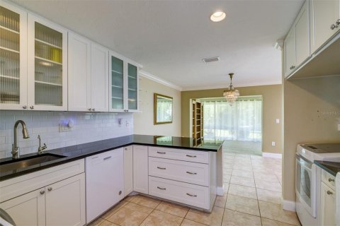 Copropriété à vendre à Sarasota, Floride: 2 chambres, 160.26 m2 № 2434959 - photo 21