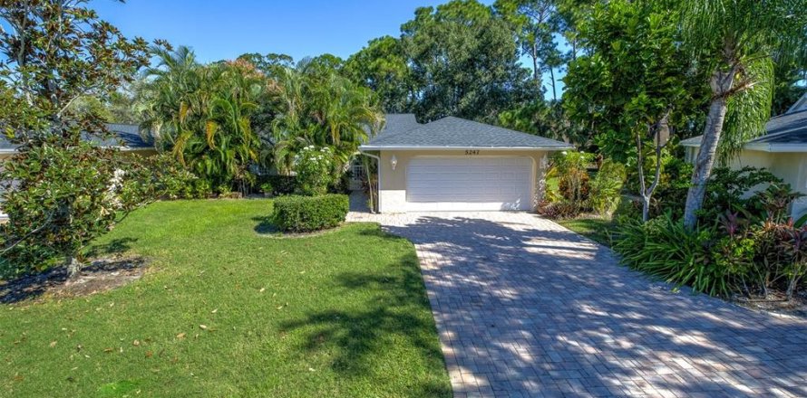 Condo à Sarasota, Floride, 2 chambres  № 2434959