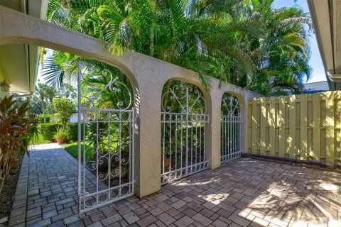 Copropriété à vendre à Sarasota, Floride: 2 chambres, 160.26 m2 № 2434959 - photo 4