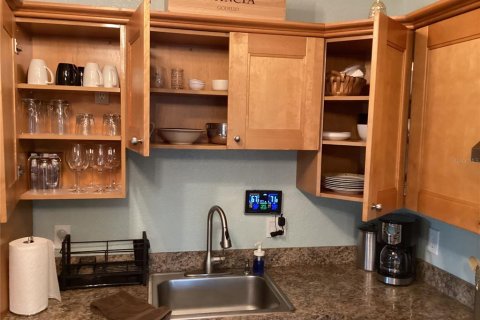 House in Palm Harbor, Florida 2 bedrooms, 100.33 sq.m. № 1795308 - photo 16