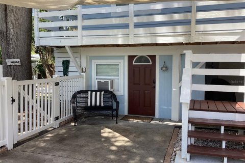 House in Palm Harbor, Florida 2 bedrooms, 100.33 sq.m. № 1795308 - photo 5