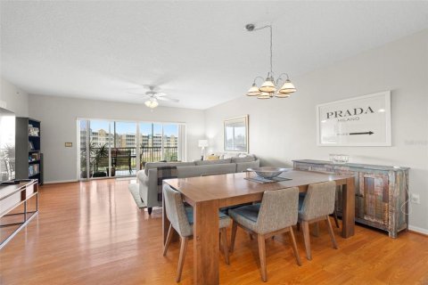 Condominio en alquiler en Largo, Florida, 3 dormitorios, 146.32 m2 № 1529041 - foto 11