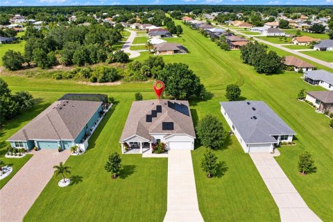 Villa ou maison à vendre à Punta Gorda, Floride: 3 chambres, 191.94 m2 № 2419677 - photo 2