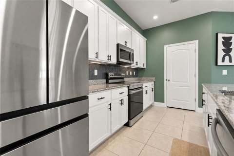 Villa ou maison à vendre à Punta Gorda, Floride: 3 chambres, 191.94 m2 № 2419677 - photo 13