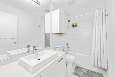 Copropriété à louer à Miami, Floride: 1 chambre, 49.52 m2 № 2091279 - photo 9