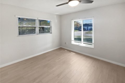 House in Dunedin, Florida 3 bedrooms, 126.81 sq.m. № 1602800 - photo 19