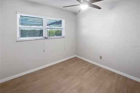 House in Dunedin, Florida 3 bedrooms, 126.81 sq.m. № 1602800 - photo 18