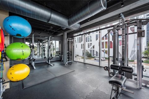 Condominio en venta en Miami Beach, Florida, 2 dormitorios, 94.76 m2 № 1982509 - foto 25