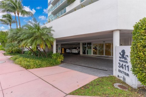 Condominio en venta en Miami Beach, Florida, 2 dormitorios, 94.76 m2 № 1982509 - foto 20