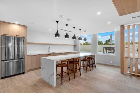 Condominio en venta en Miami Beach, Florida, 2 dormitorios, 94.76 m2 № 1982509 - foto 13