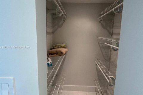 Condominio en venta en Miami Beach, Florida, 2 dormitorios, 94.76 m2 № 1982509 - foto 9