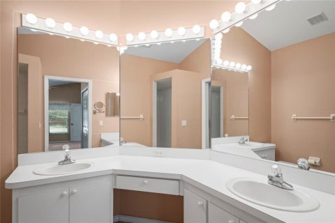 Casa en venta en Spring Hill, Florida, 3 dormitorios, 160.26 m2 № 1902470 - foto 30